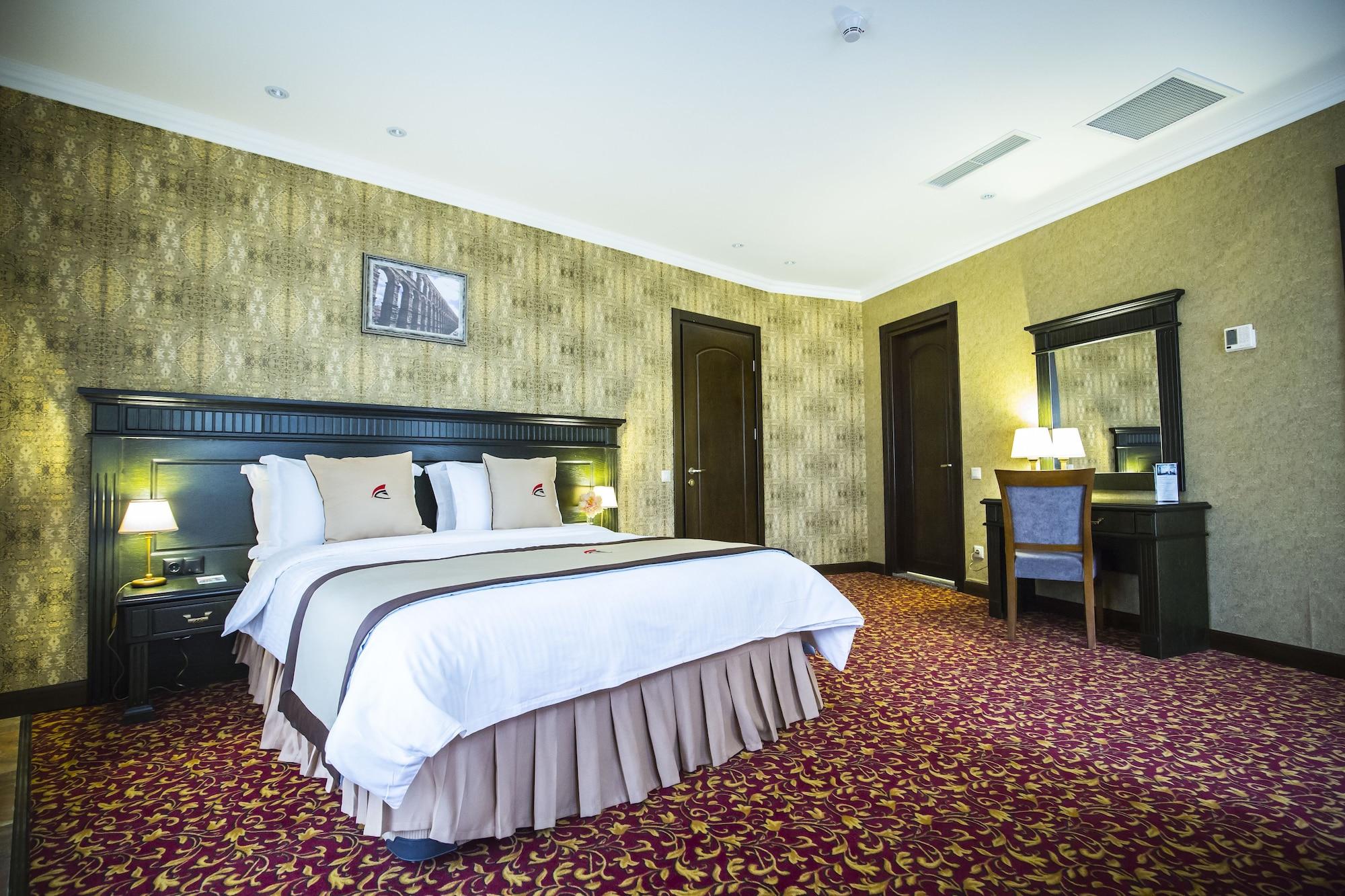 Colosseum Marina Hotel Batumi Kültér fotó
