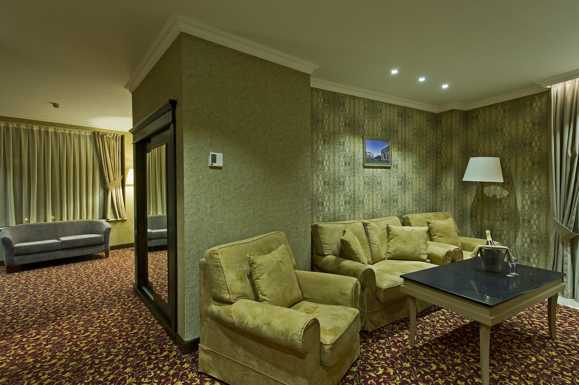 Colosseum Marina Hotel Batumi Kültér fotó