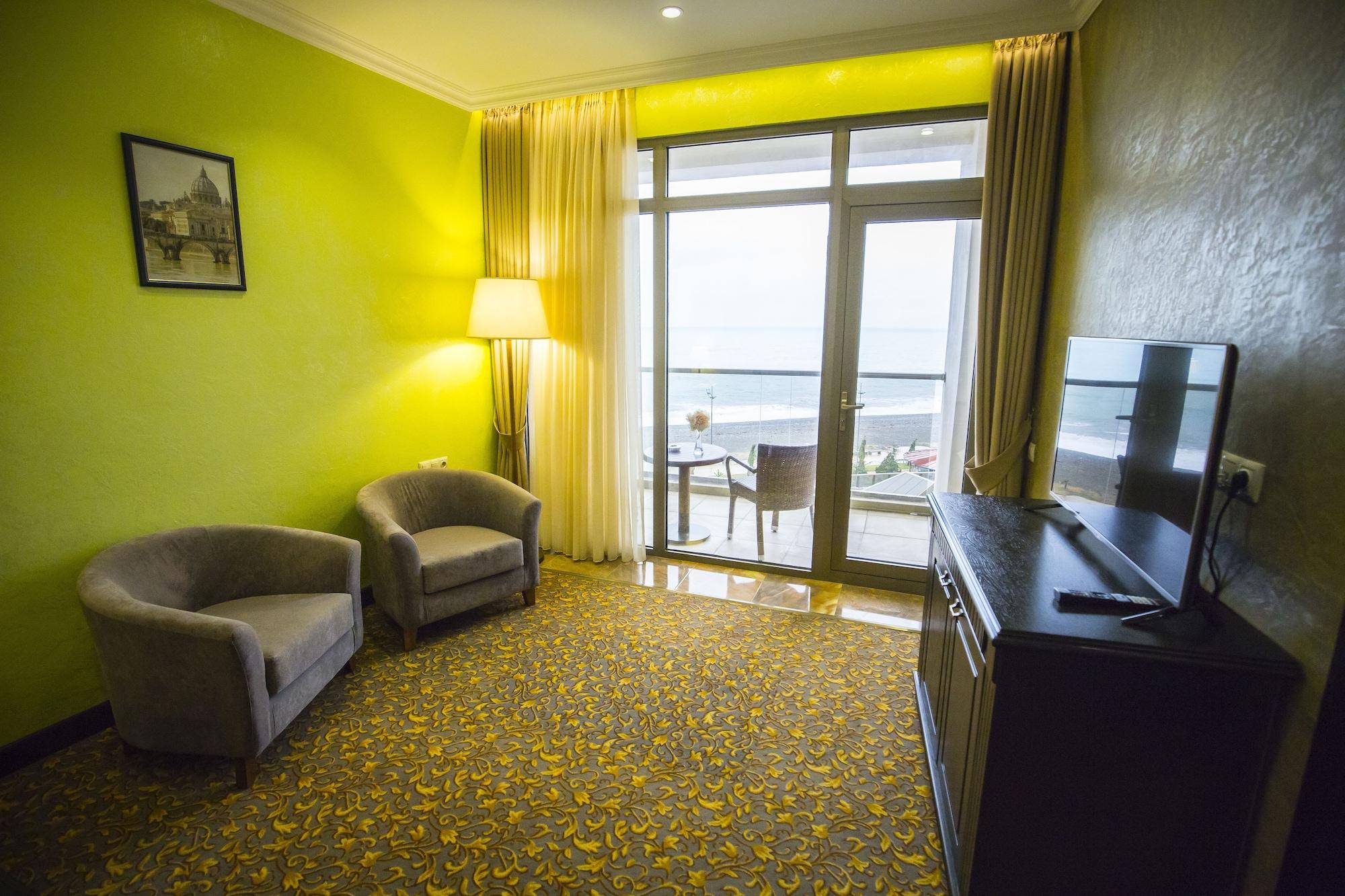 Colosseum Marina Hotel Batumi Kültér fotó