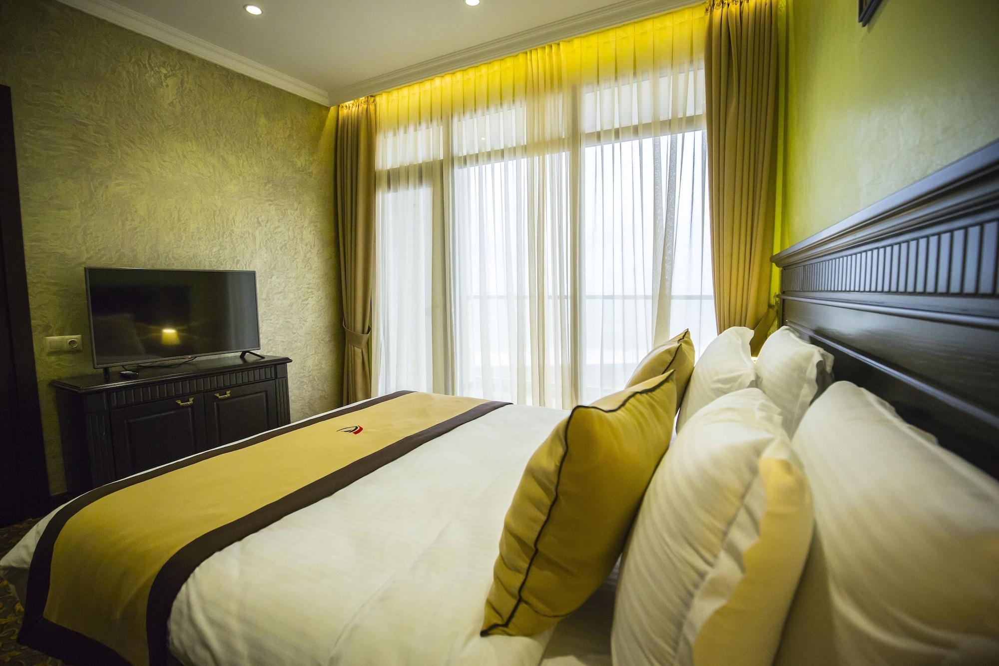 Colosseum Marina Hotel Batumi Kültér fotó