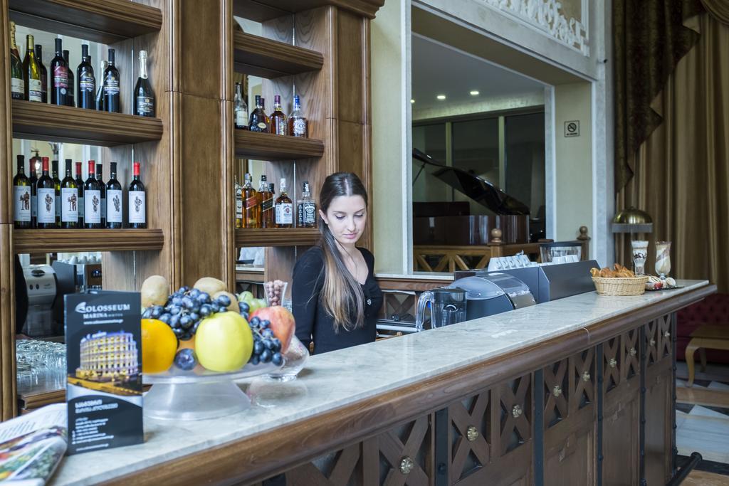Colosseum Marina Hotel Batumi Kültér fotó