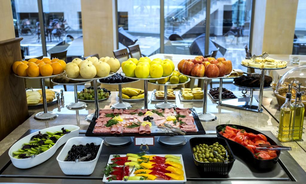 Colosseum Marina Hotel Batumi Kültér fotó